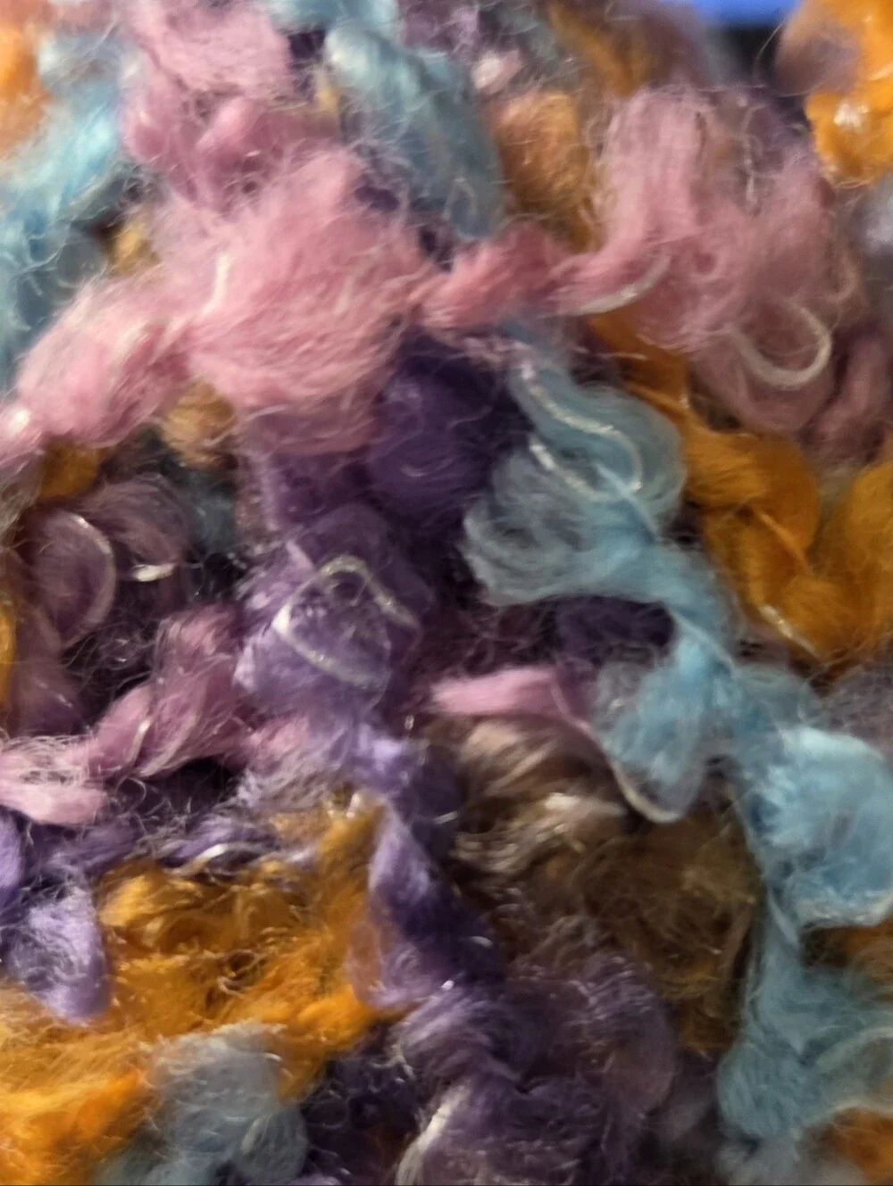PALETTE COLLECTION BOUCLE STYLE KNITTING/ CROCHET YATN IN THE COLOR POPCORN - Picture 3 of 9